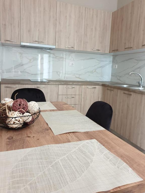 Ledjo Apartament - Image 8