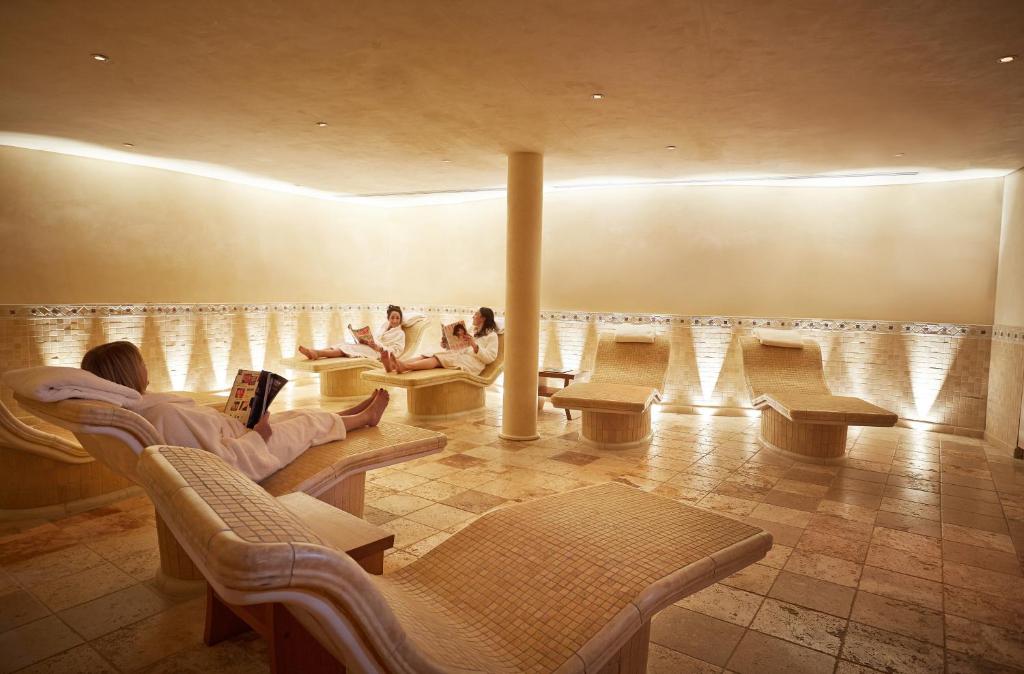 Posezení v ubytování Whatley Manor