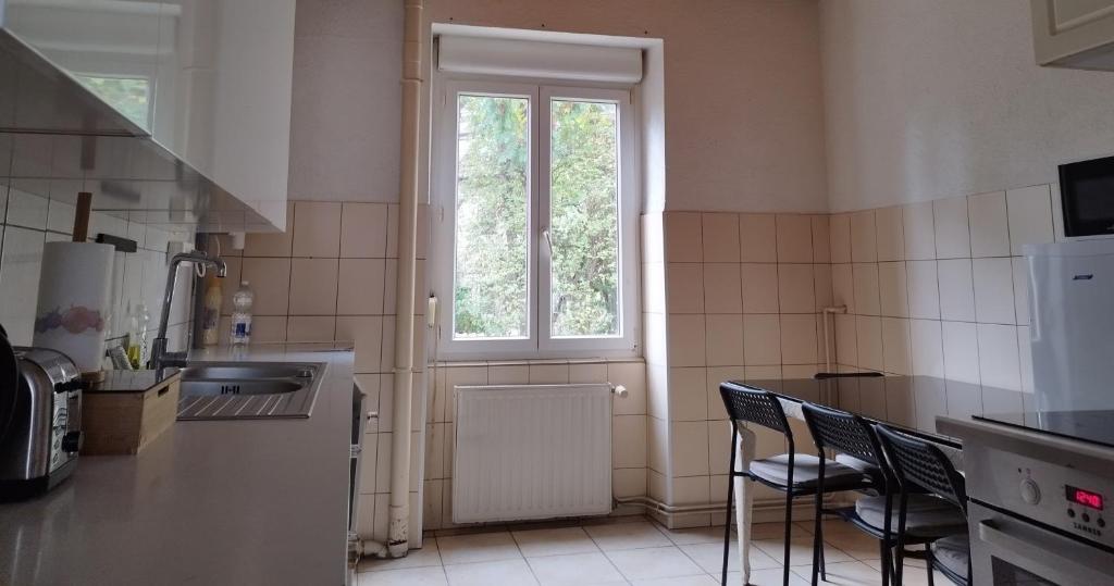 Le Thannois - appartement 2 chambres, salon, cuisine équipée, parking et wifi gratuit – photo 23