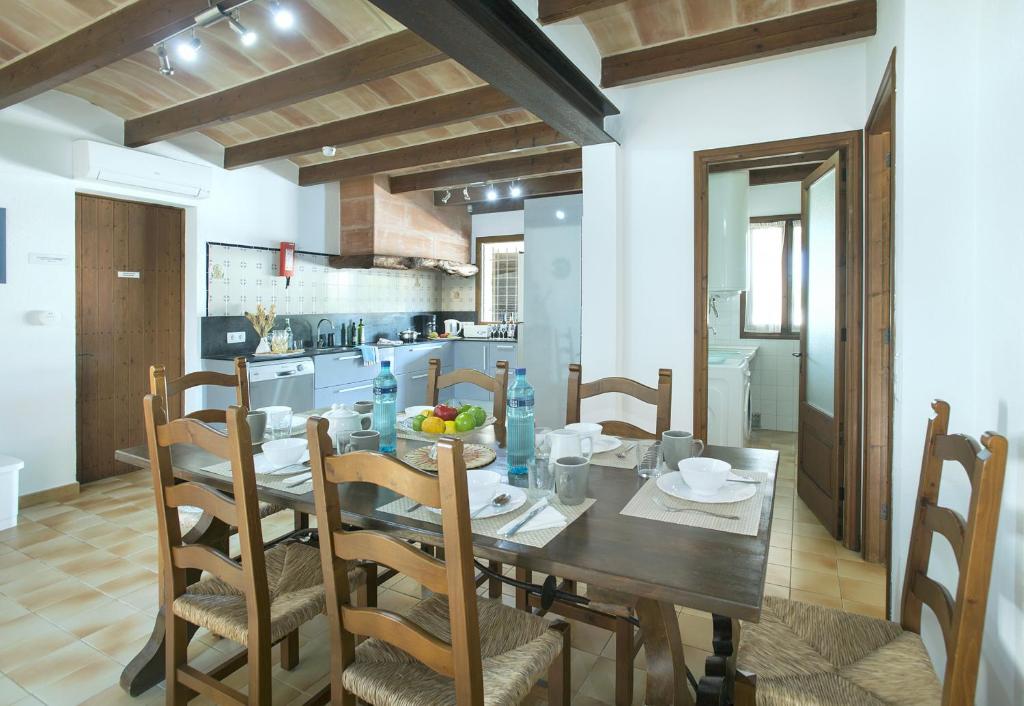 Kuchyň nebo kuchyňský kout v ubytování Owl Booking Villa Santuiri - Exclusive Holidays