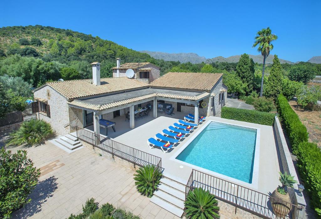 Bazén v ubytování Owl Booking Villa Santuiri - Exclusive Holidays nebo v jeho okolí