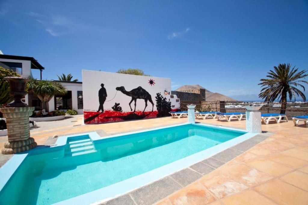 Fotografia z galérie ubytovania Junior Suite /BB, Wifi, piscina y terraza con vista en Yaiza v destinácii Yaiza