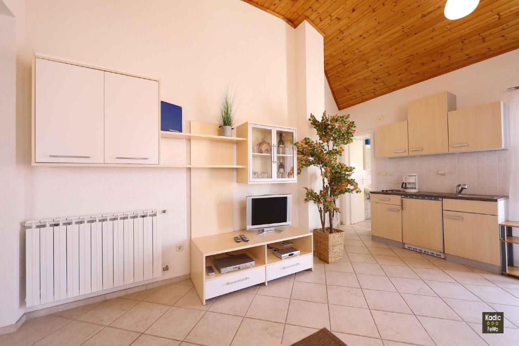 Kuchyňa alebo kuchynka v ubytovaní Apartment in Vir - Insel Vir 42970