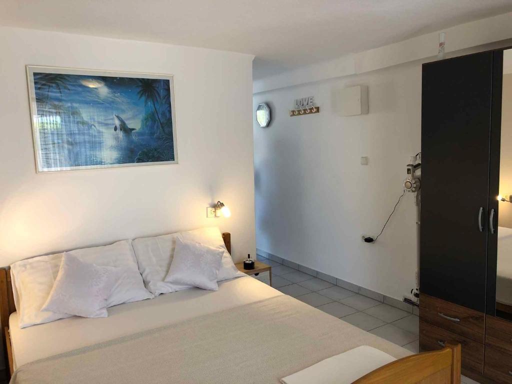 Fotografia z galérie ubytovania Apartments in Krk - Insel Krk 43041 v destinácii Krk