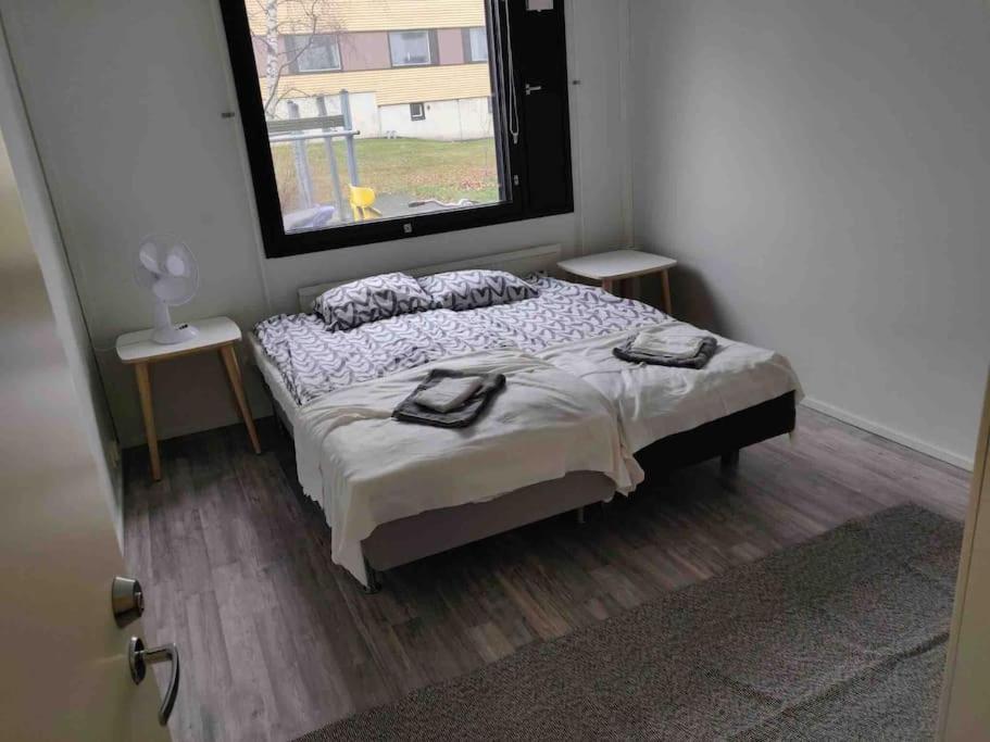 Postel nebo postele na pokoji v ubytování Style 2BR appartment in Tornio city
