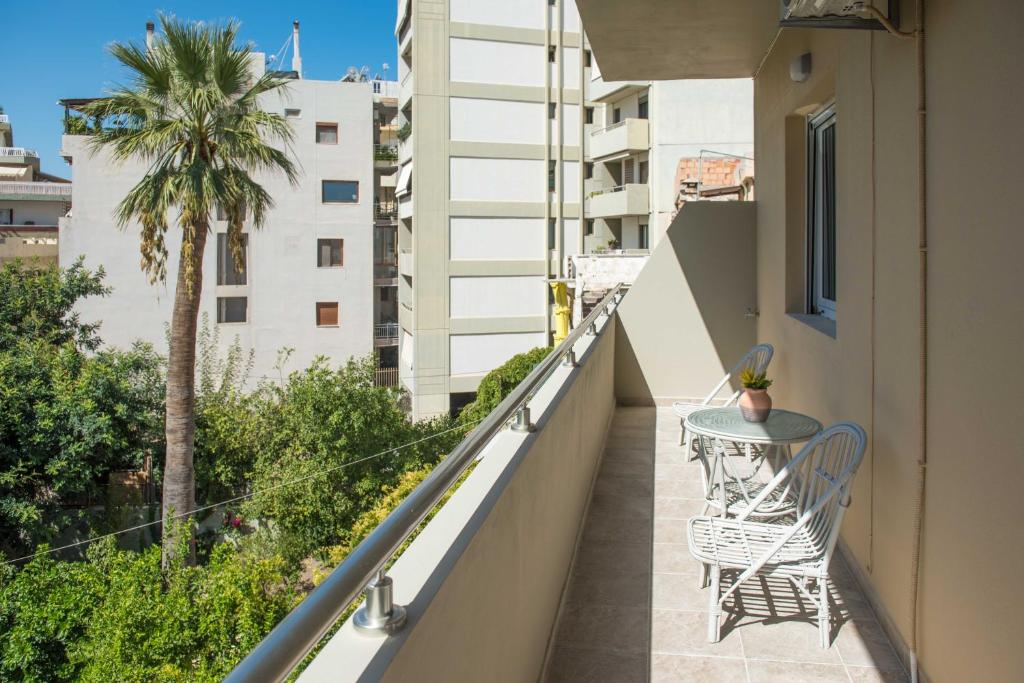A balcony or terrace at Comfy Central 1 Bedroom Apt with Terrace and View