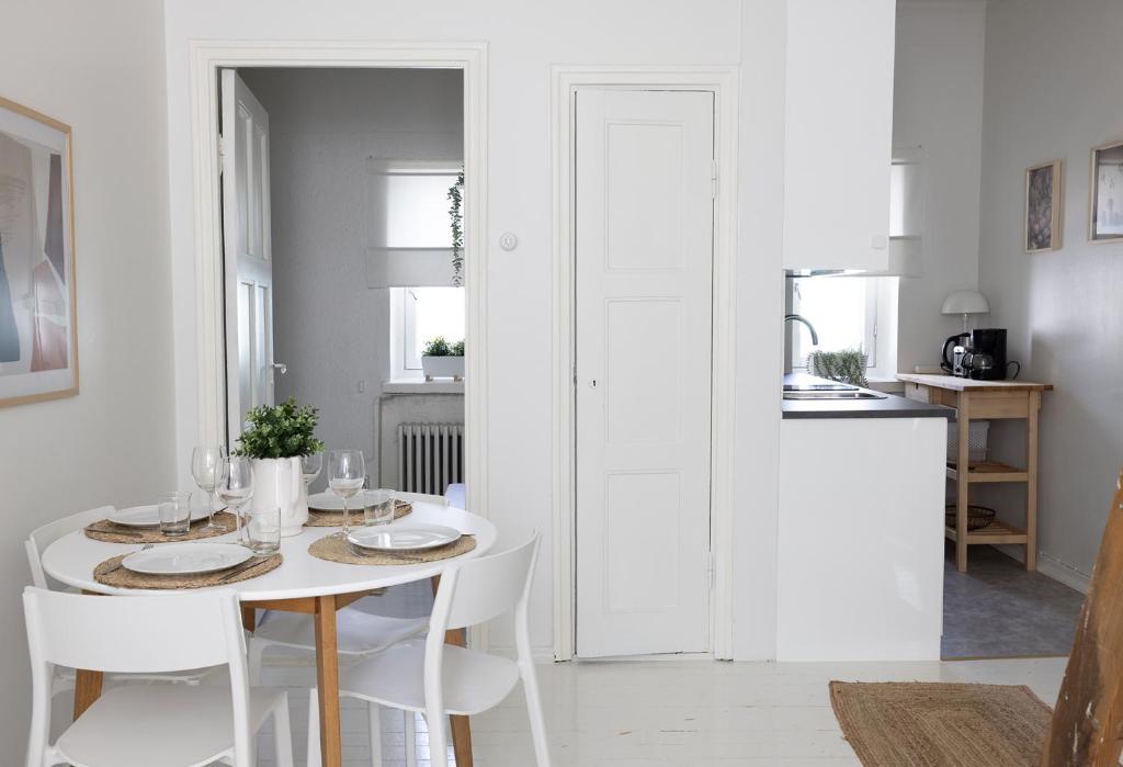 POISTA 2ndhomes Cozy Studio by Tähtitorni Park