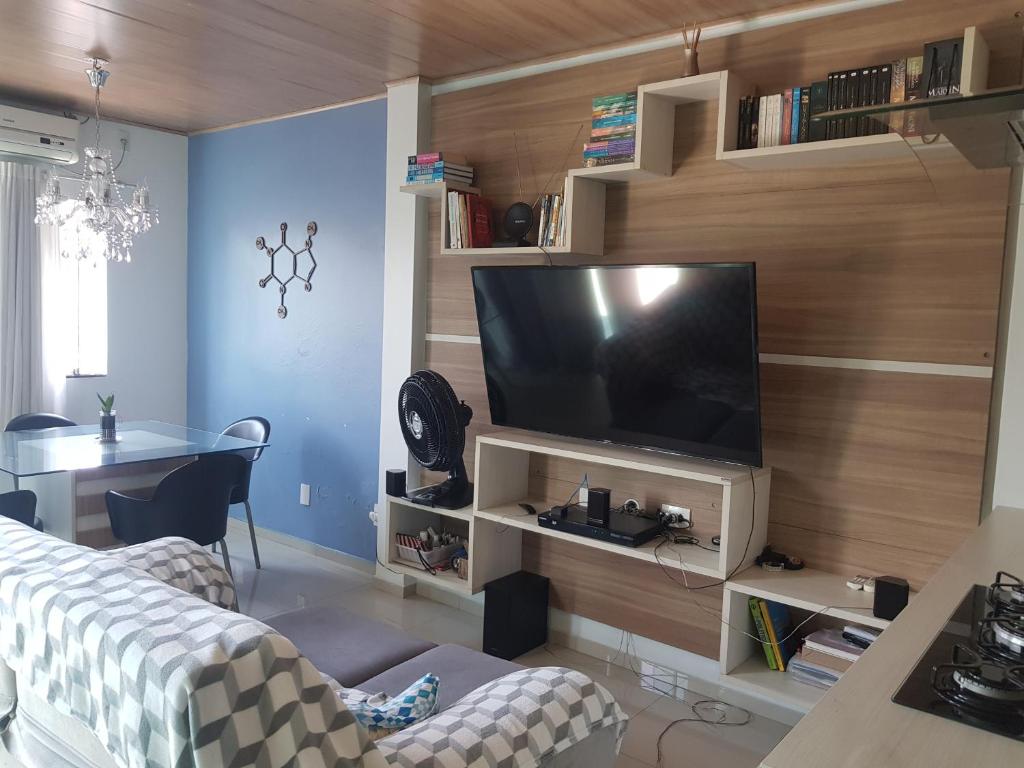Quarto inteiro acolhedor a 5 minutos do centro de Manaus - Housity