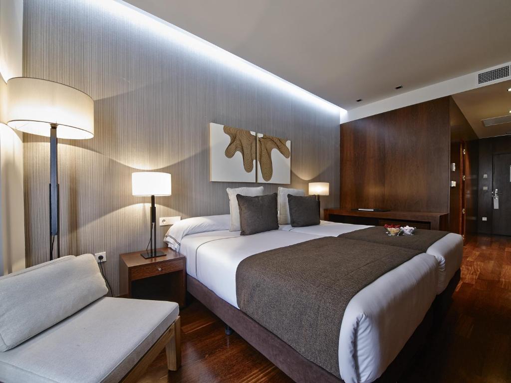 Carris Cardenal Quevedo - 11