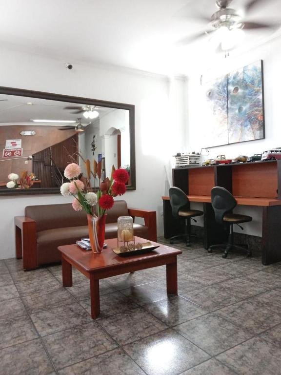 Hoteles en Guayaquil - Suites Guayaquil Cerca del Aeropuerto