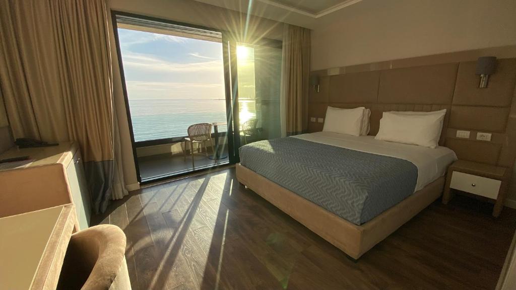 Royal G Hotel and Spa - Image 4