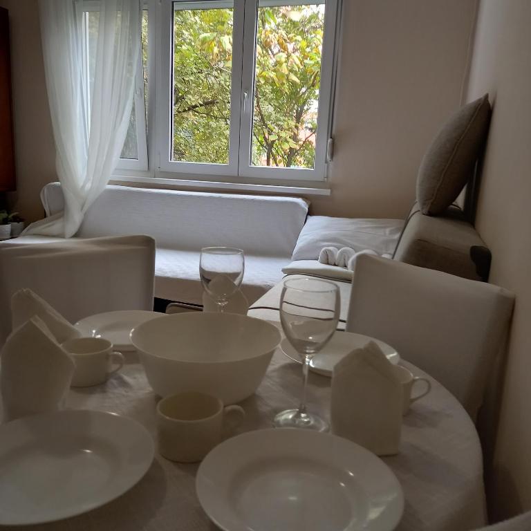 Rivijera - One-Bedroom Apartment