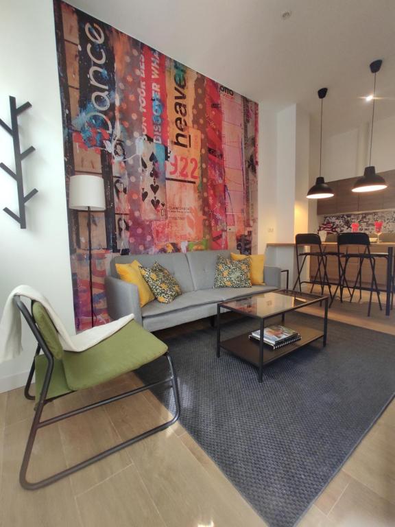 A seating area at Precioso apartamento en Puente Vallecas, Madrid.