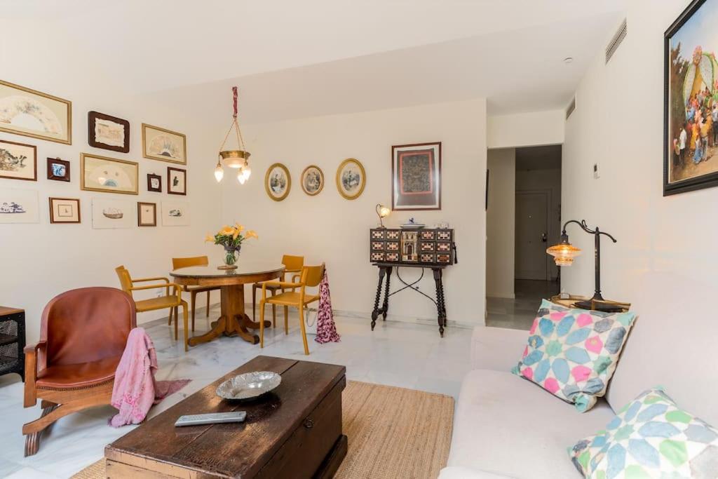 Część wypoczynkowa w obiekcie Apartamentos RG, San Vicente 22