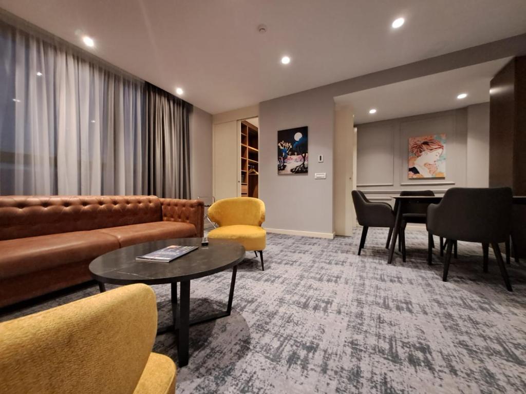 Posezení v ubytování H41 Luxury Suites