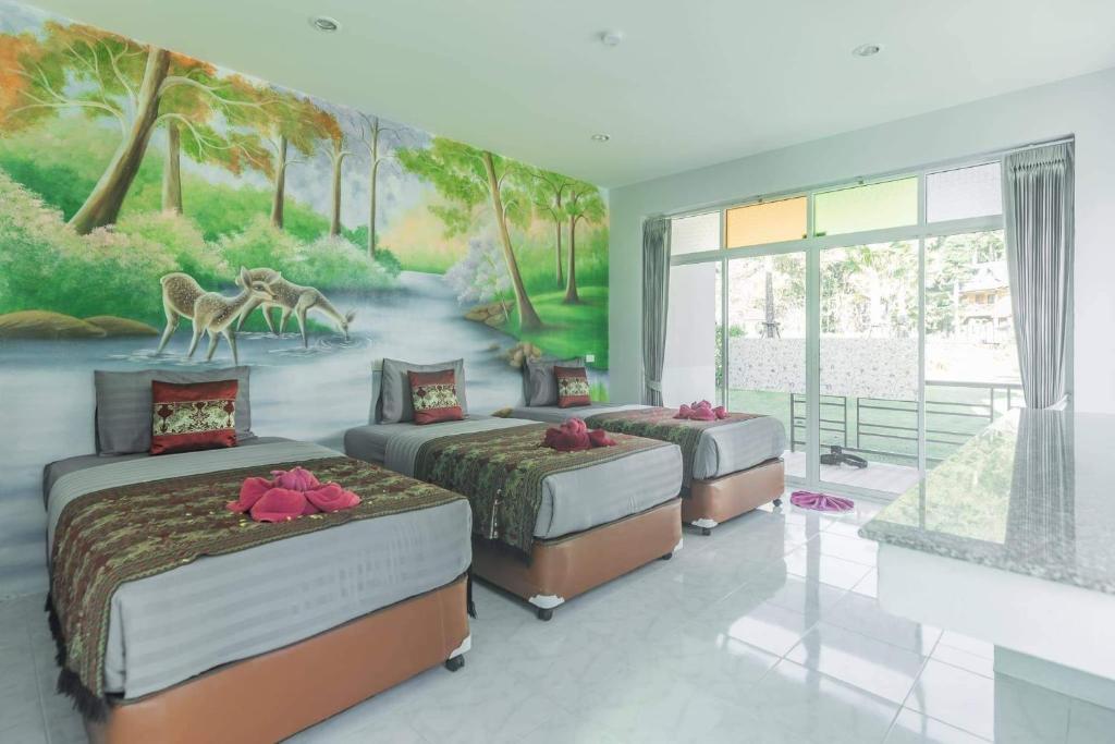 Khaosok Rainforest Resort - Triple Room With Pool View
