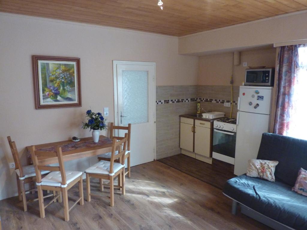 Vadásztanya Apartmanházak - Studio Apartment
