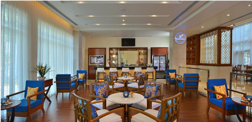 Restaurace v ubytování Fortune Miramar, Goa - Member ITC Hotels' Group