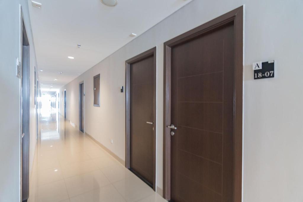 Fotografie z fotogalerie ubytování RedLiving Apartemen Mekarwangi Square - M Express v destinaci Bandung