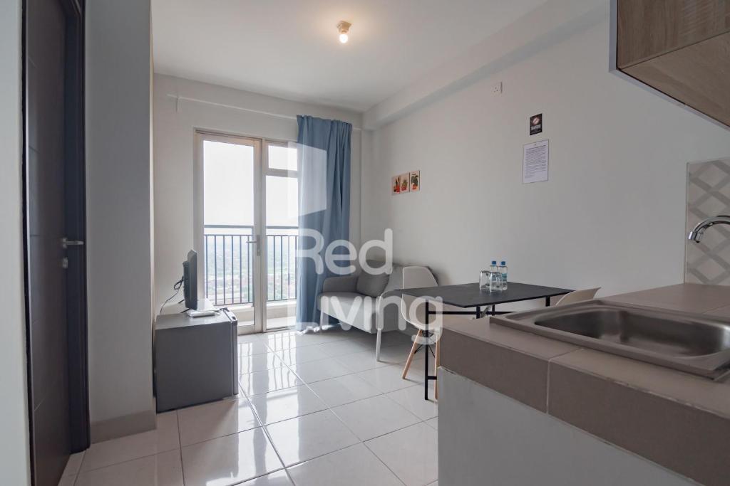 Fotografie z fotogalerie ubytování RedLiving Apartemen Mekarwangi Square - M Express v destinaci Bandung