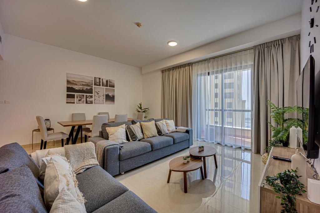 Incredible Sea View apartment in the JBR, 2 BR, BAHAR 2, the 21st floor