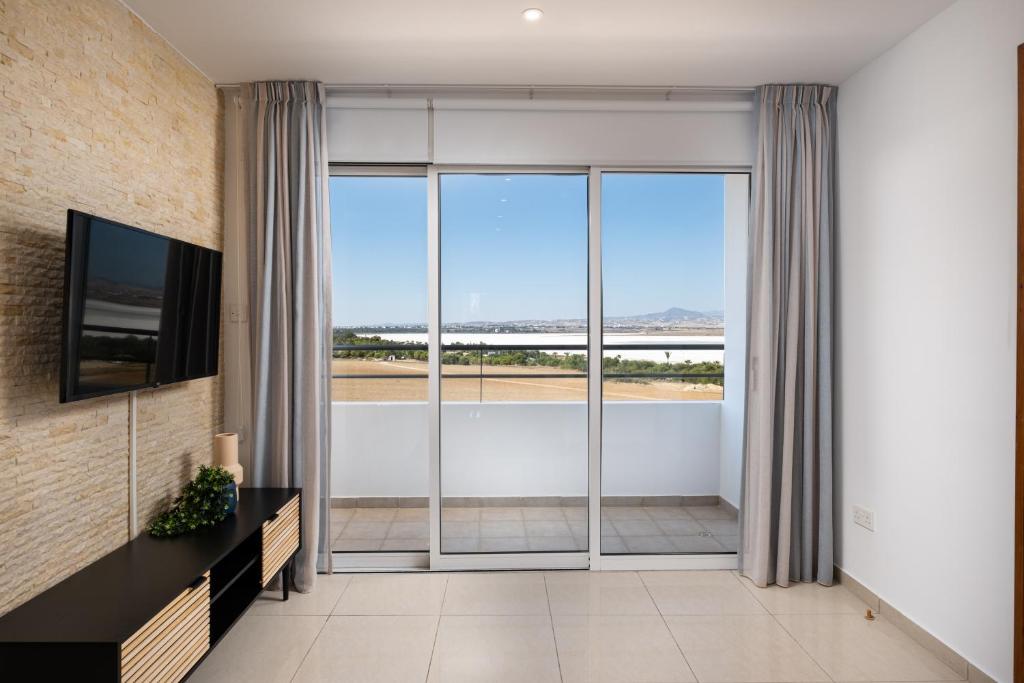 The Saline Views Makenzy - Appartement Met 2 Slaapkamers