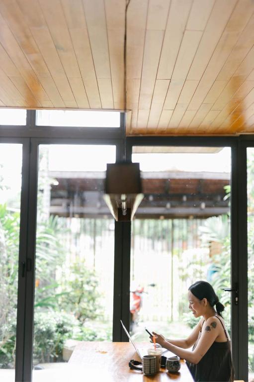 The Purple Hue Homestay - 19