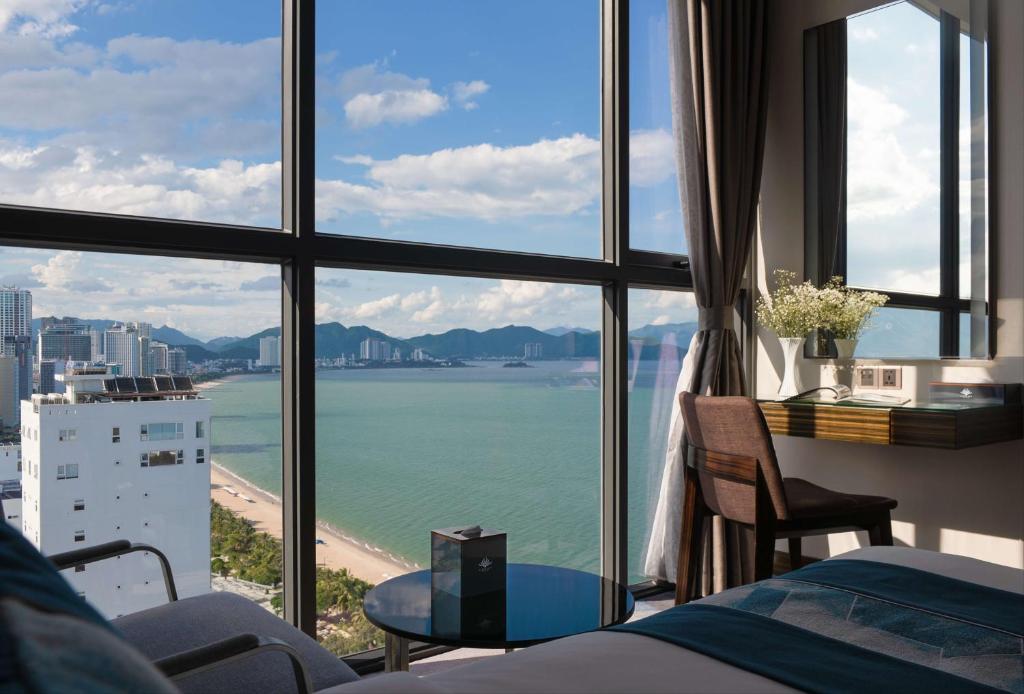 Suite Grand Có Giường Cỡ King Và Ban Công