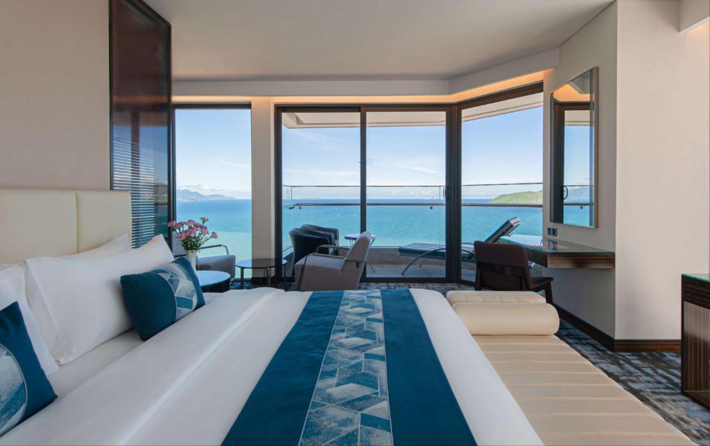 Queen Ann Suite Có Giường Cỡ Super King