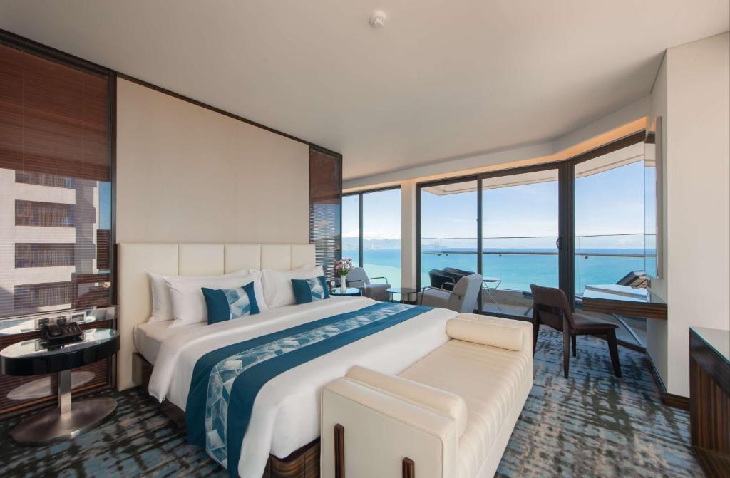 Queen Ann Suite Có Giường Cỡ Super King