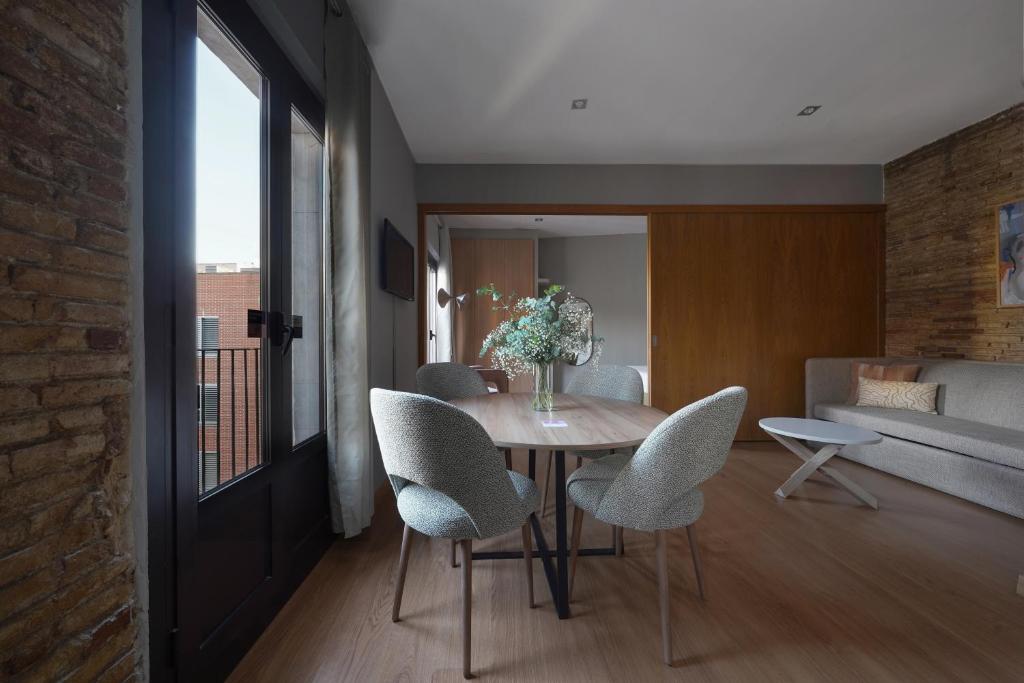 Posezení v ubytování Numa Barcelona Lustre