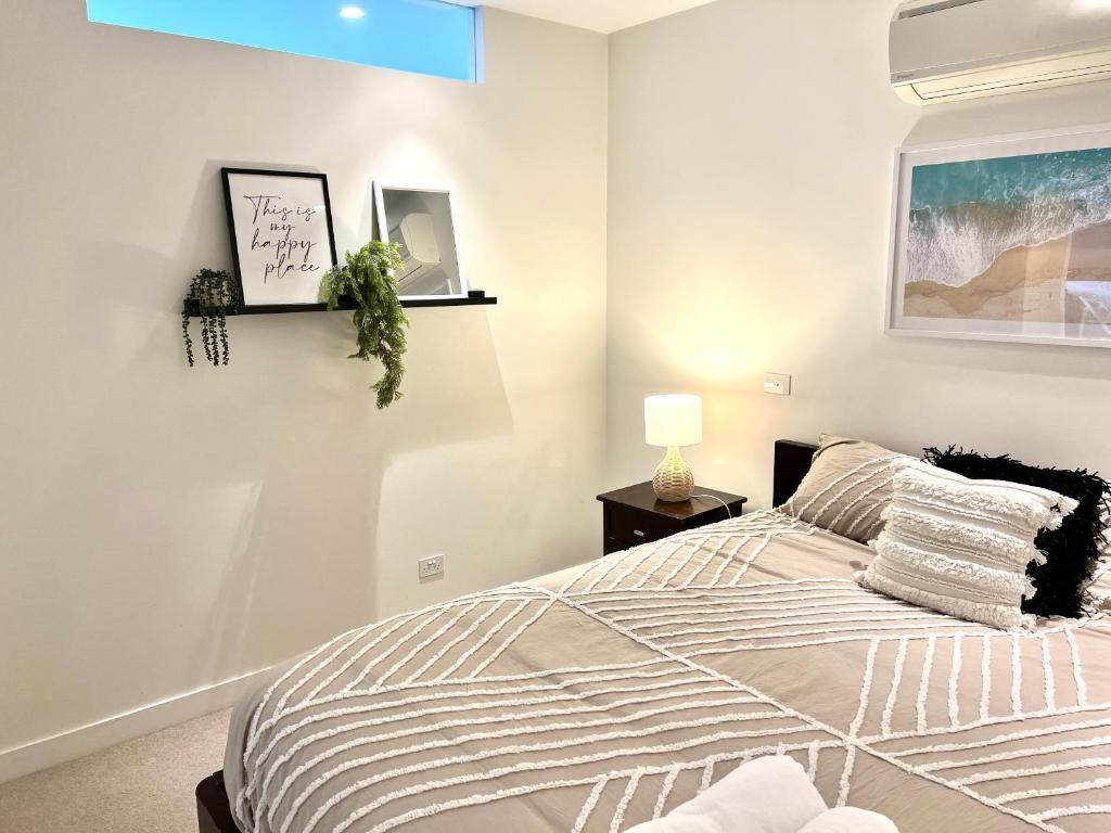 ReadySet Apartments at Emerald - Two-Bedroom Apartment