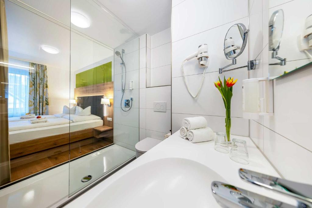 Gasthof - Hotel zum Ochsen GmbH - Deluxe Double Room