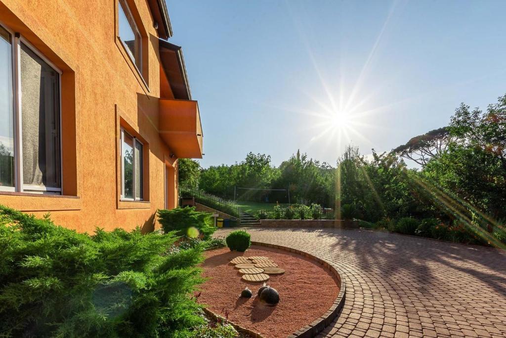 Ogród w obiekcie Villa Diora - Home & Spa