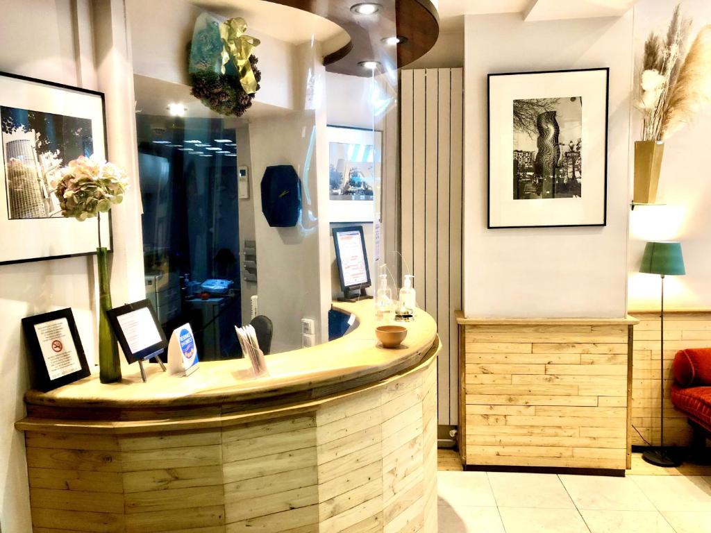 Hôtel Odessa Montparnasse - Resim 10