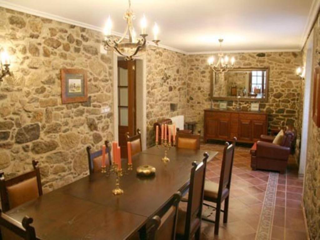 Posedenie v ubytovaní House - 6 Bedrooms with Pool - 0126