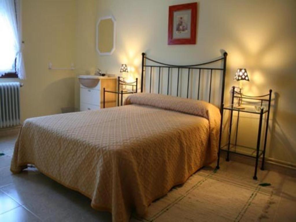 Posteľ alebo postele v izbe v ubytovaní House - 6 Bedrooms with Pool - 0126