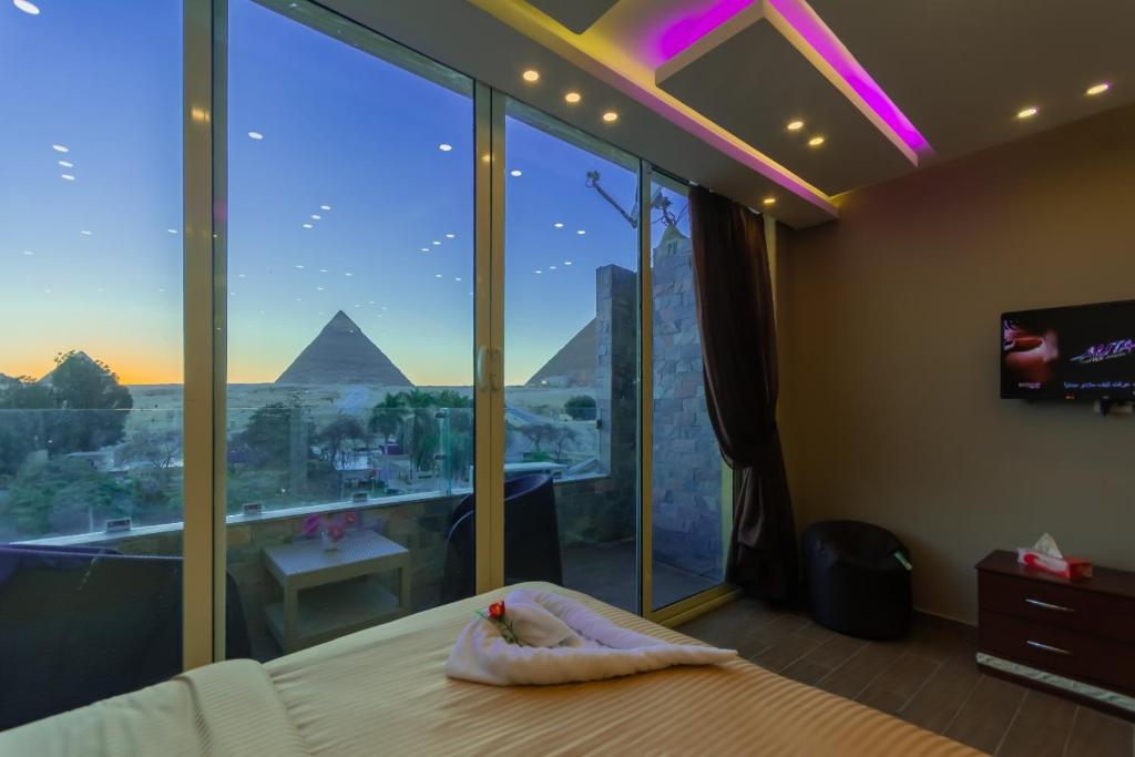 Postelja oz. postelje v sobi nastanitve PANORAMA view pyramids