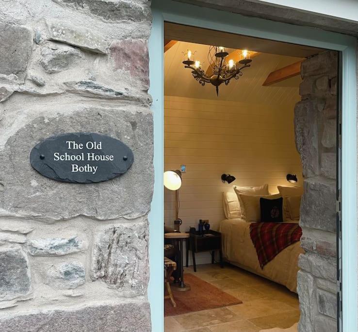 Fotografie z fotogalerie ubytování Charming stone Bothy at Loch Lomond v destinaci Luss