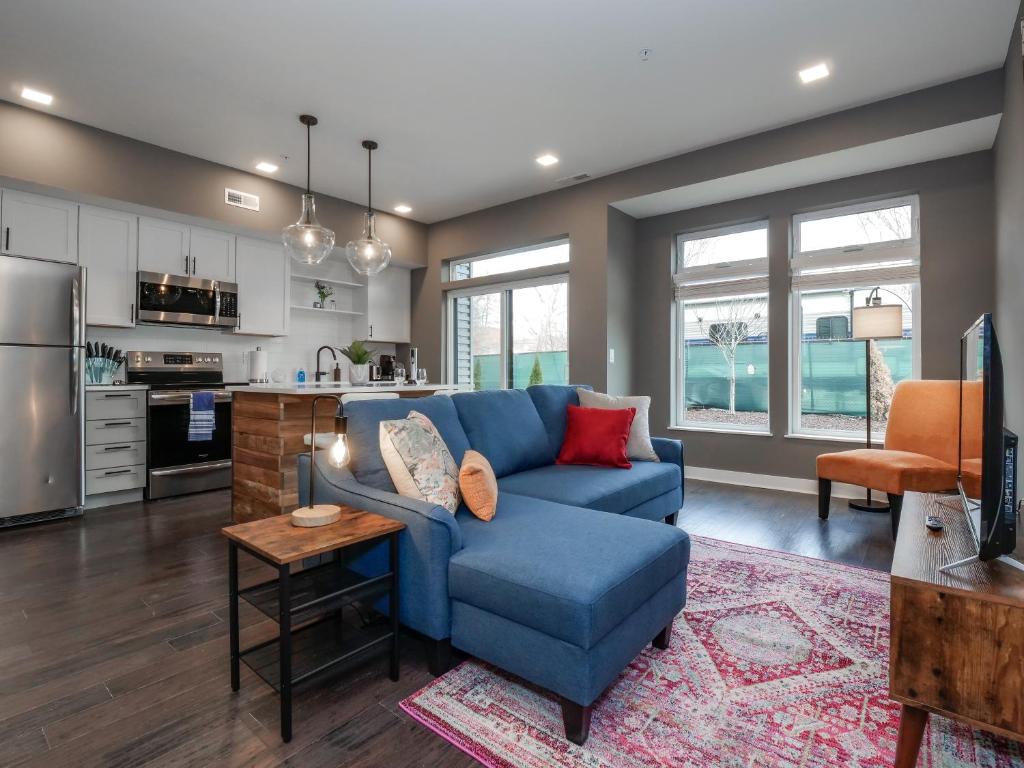 1 Bedroom Condo 10 Minutes from First Energy Stadium C2 - Housity