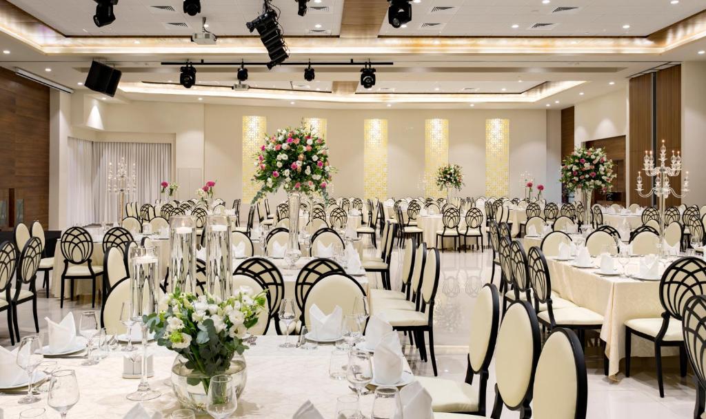 Restaurace v ubytování Ramada Olivie Nazareth