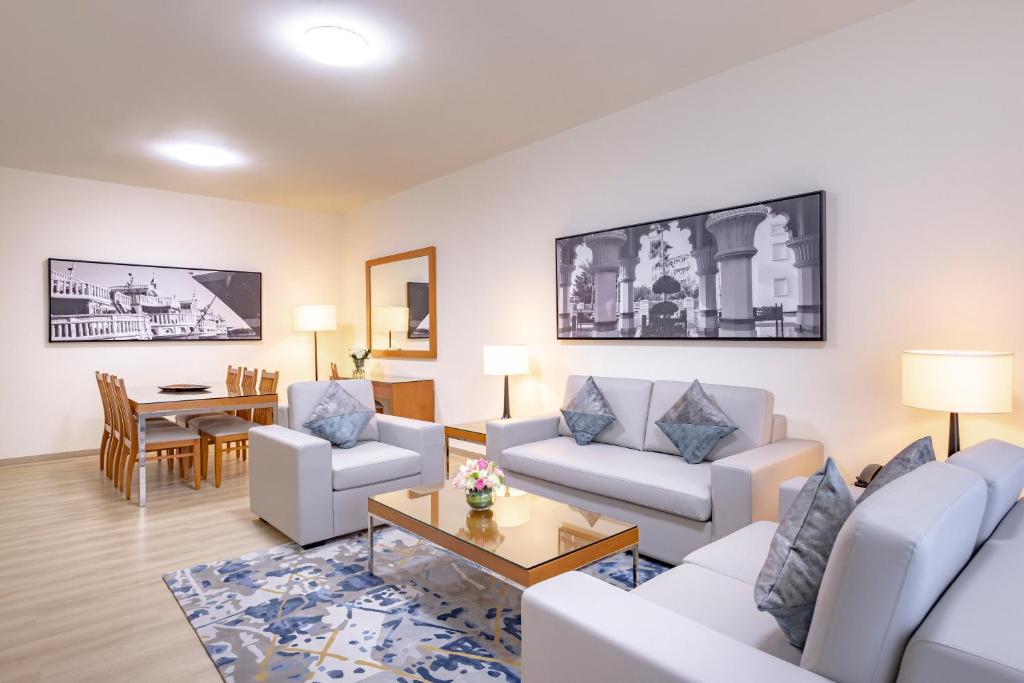 Posezení v ubytování Golden Sands Suites