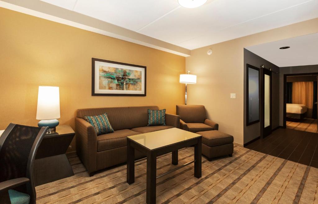 Crowne Plaza Shenandoah - Woodlands Area by IHG - Suite De Un Dormitorio Con Cama King