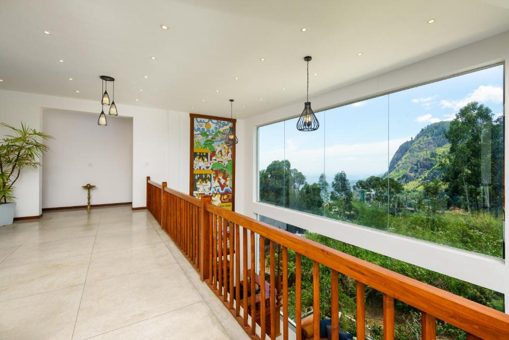 Nespecifikovaný výhled na hory nebo výhled na hory při pohledu z hotelu