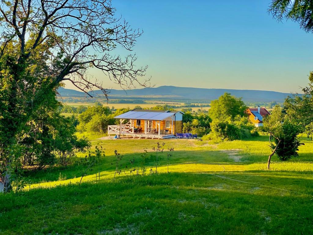 Bohemian Eco lodge át lake Balaton - Bungalow De Lujo Con Vista De Jardín