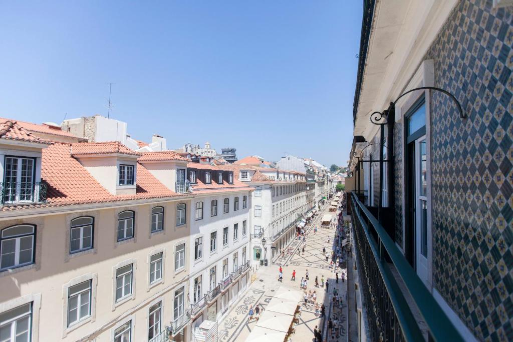 Nespecifikovaný výhled na destinaci Lisabon nebo výhled na město při pohledu z apartmánu