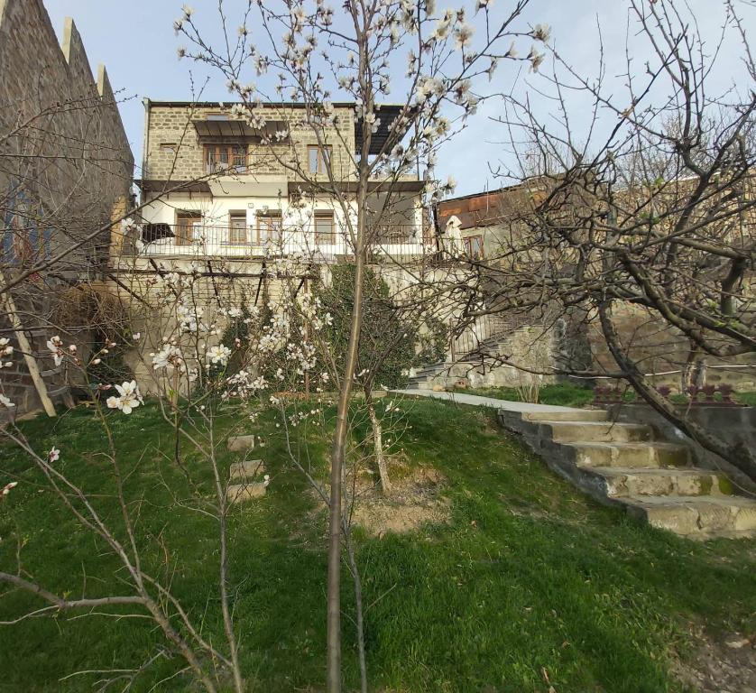 Zahrada ubytování HillTop Yerevan