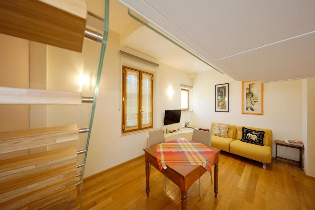 Posedenie v ubytovaní Siena UpTown - Sabrina's Cozy Apartment