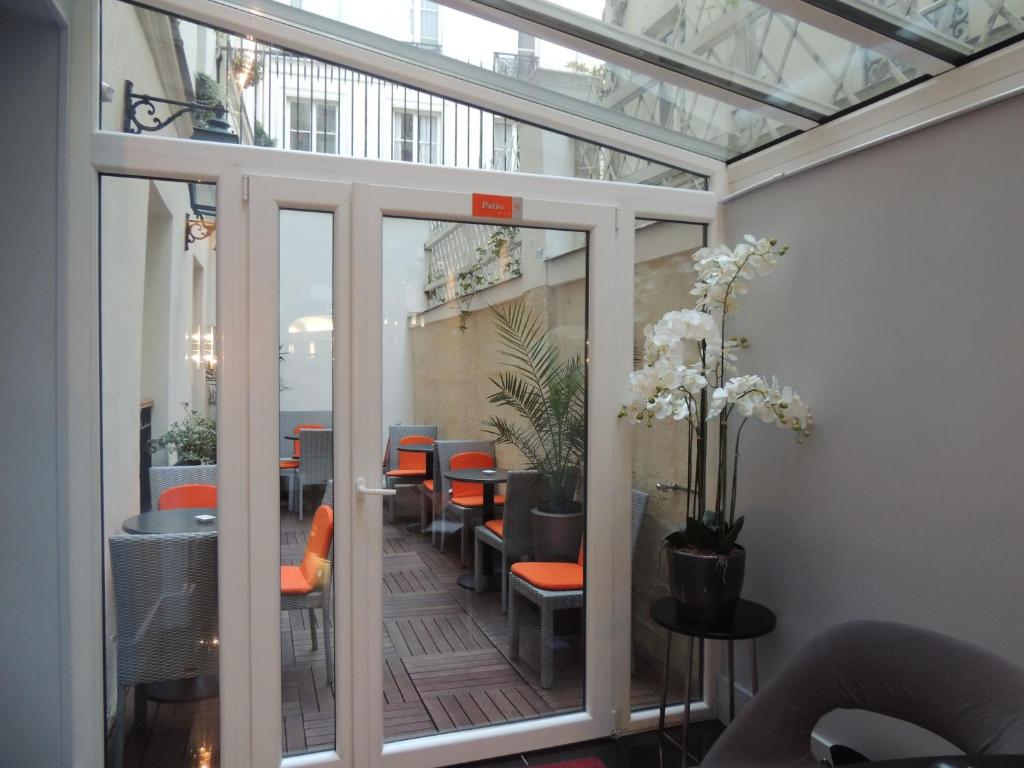 Hôtel Eden Opéra - Resim 27