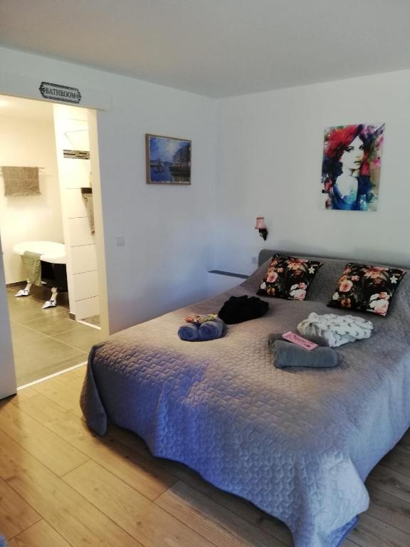 Postel nebo postele na pokoji v ubytování Apartment Melanie